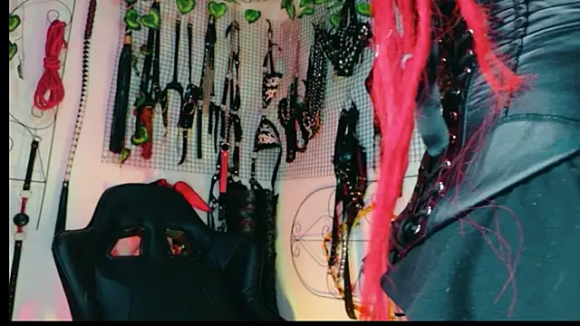 Snapshot of Agatha_BDSM chatting on 05-02-26, 11:43 Agatha BDSM online show from 05-02-26, 11:43