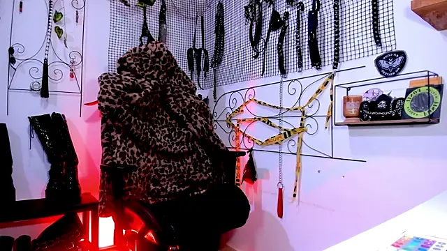 Agatha BDSM online show from 11-12-25, 07:40