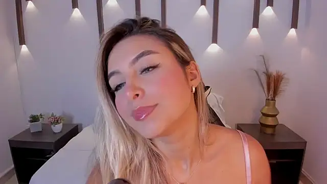 bella1207 online show from 11-13-25, 02:37