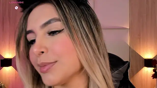 bella1207 online show from 10-21-25, 07:24