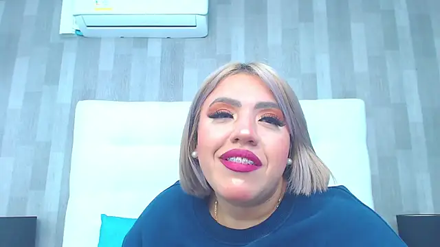 Snapshot of LeahMillerr chatting on 10-03-25, 12:50 LeahMillerr online show from 10-03-25, 12:50