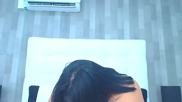 Snapshot of LeahMillerr chatting on 03-14-25, 03:25 LeahMillerr online show from 03-14-25, 03:25