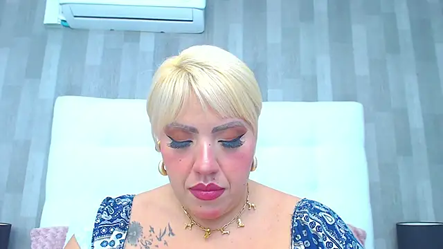 LeahMillerr online show from 02-26-26, 02:39