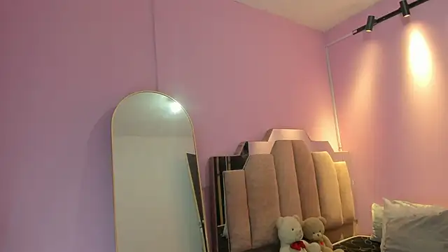 LoveQueen2 online show from 11-06-25, 11:58