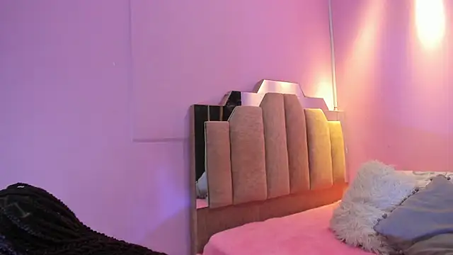 LoveQueen2 online show from 11-27-25, 12:05