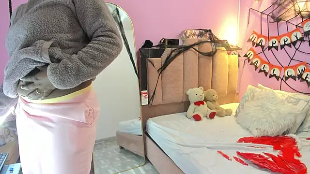 LoveQueen2 online show from 10-24-25, 11:42