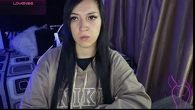 Snapshot of Majuu__ chatting on 02-11-26, 11:43 Majuu online show from 02-11-26, 11:43