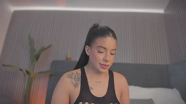 emelie 89 online show from 03-14-26, 12:00