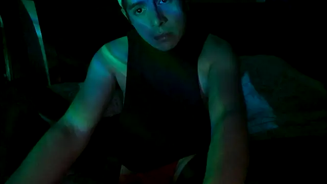 Snapshot of CloudyBoy_Toy chatting on 02-28-25, 05:04 CloudyBoy Toy online show from 02-28-25, 05:04