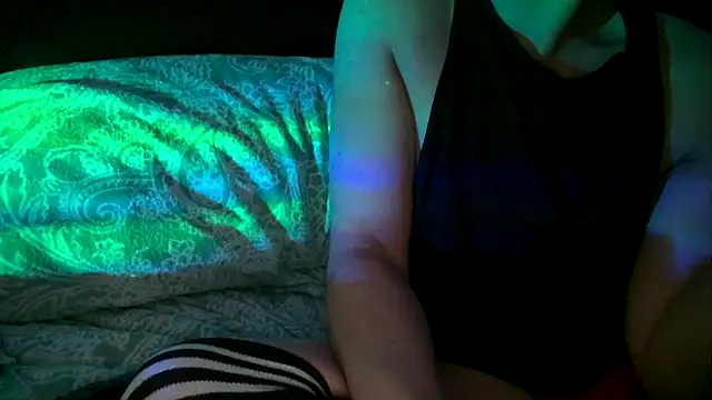 Snapshot of CloudyBoy_Toy chatting on 03-02-25, 08:57 CloudyBoy Toy online show from 03-02-25, 08:57