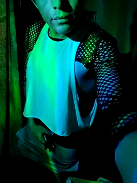 Snapshot of CloudyBoy_Toy chatting on 02-23-25, 09:05 CloudyBoy Toy online show from 02-23-25, 09:05