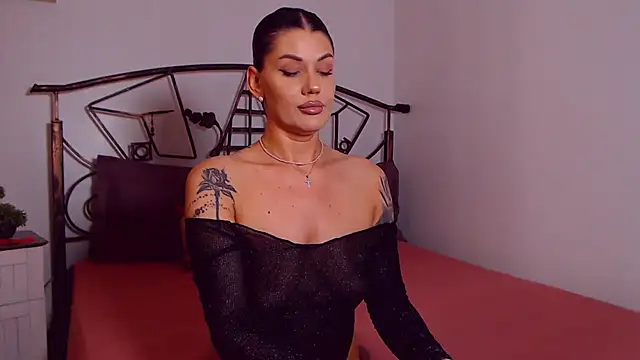 YvonneEverlee online show from 06-02-26, 06:52