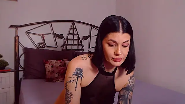 YvonneEverlee online show from 05-04-26, 07:28