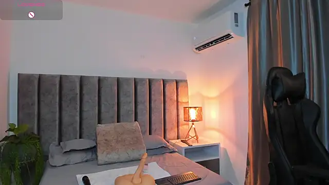 SamanthaSmithx online show from 11-19-25, 12:10