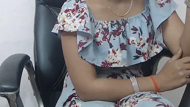 Snapshot of wildbabes chatting on 03-04-25, 11:54 wildbabes online show from 03-04-25, 11:54