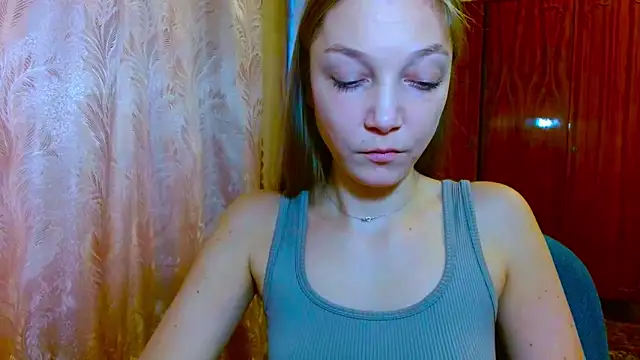 EmillyPlay online show from 12-03-25, 12:04