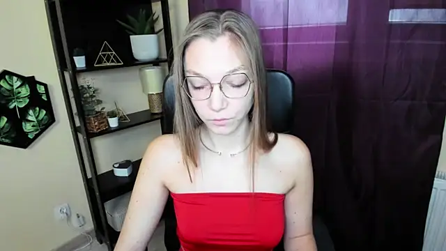 EmillyPlay online show from 03-11-25, 06:41