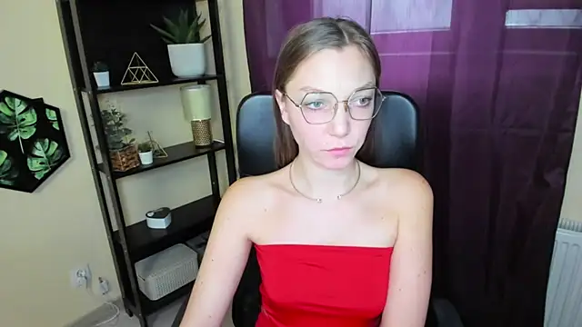 EmillyPlay online show from 03-11-25, 12:50