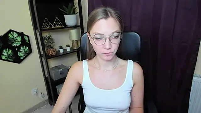 EmillyPlay online show from 03-12-25, 08:09