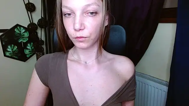 EmillyPlay online show from 03-30-26, 05:36