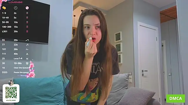 DonnaBurkee online show from 11-03-25, 05:34