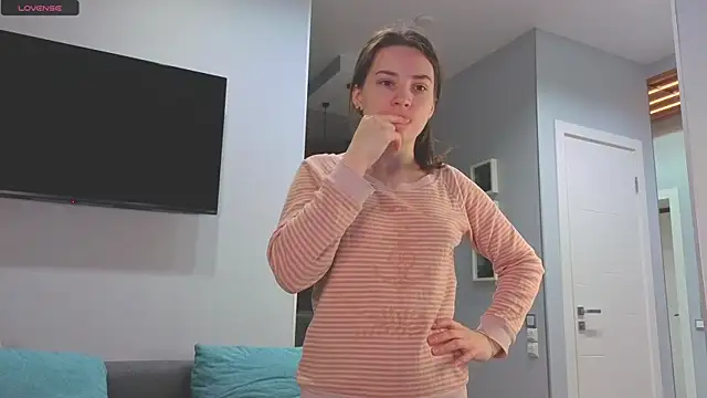 DonnaBurkee online show from 11-23-25, 04:11