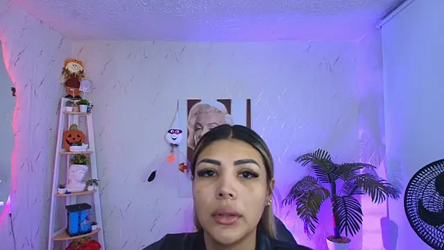 SALOOMEE   online show from 11-19-25, 10:59