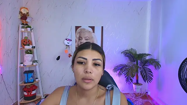 SALOOMEE   online show from 01-10-26, 08:04