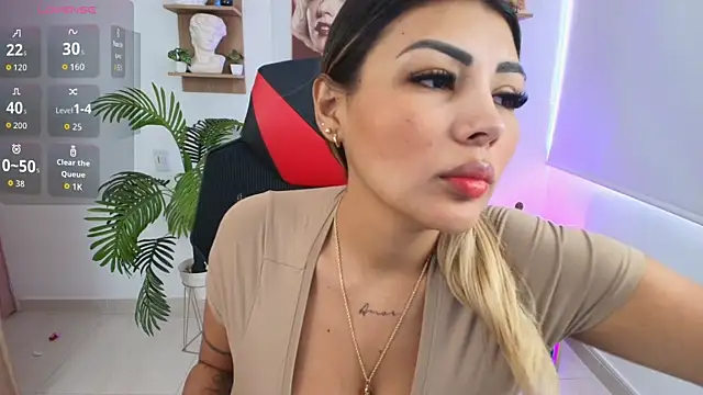 Snapshot of SALOOMEE__ chatting on 05-31-26, 02:12 SALOOMEE online show from 05-31-26, 02:12