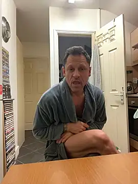 Yourhotboy 42 online show from 02-04-25, 07:11