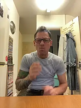 Yourhotboy 42 online show from 02-08-25, 03:53