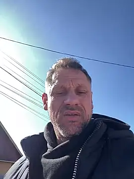 Yourhotboy 42 online show from 03-21-25, 08:17