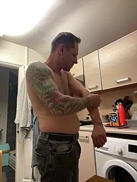 Yourhotboy 42 online show from 10-09-25, 05:46