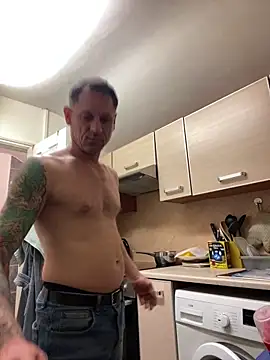 Yourhotboy 42 online show from 12-18-25, 08:12