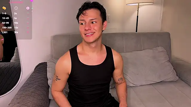 Snapshot of Alexxblue chatting on 02-08-26, 02:09 Alexxblue online show from 02-08-26, 02:09