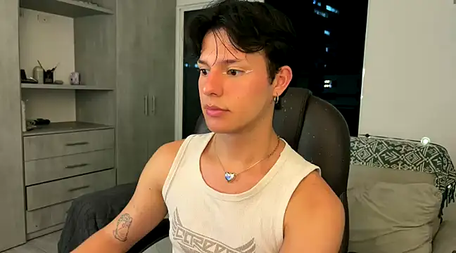 Alexxblue online show from 12-31-24, 01:57