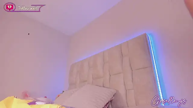 giselle js online show from 11-30-25, 04:08