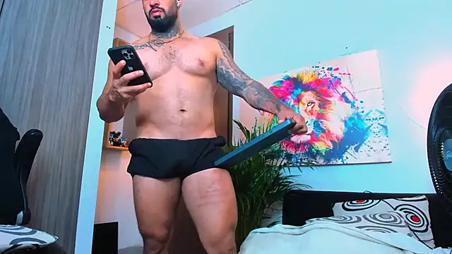 Snapshot of naugthy_dominant chatting on 10-08-25, 12:12 naugthy dominant online show from 10-08-25, 12:12