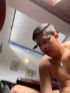 Snapshot of Nicolds14 chatting on 11-22-25, 03:55 Nicolds14 online show from 11-22-25, 03:55