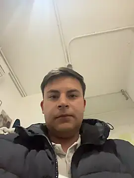 Snapshot of Nicolds14 chatting on 11-20-25, 08:09 Nicolds14 online show from 11-20-25, 08:09