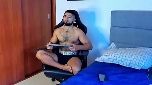 ethaanjones online show from 12-15-25, 02:34