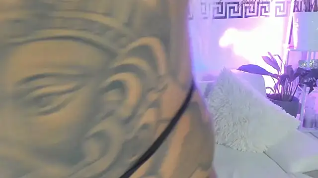 Snapshot of CocoSkyy chatting on 01-08-25, 03:28 CocoSkyy online show from 01-08-25, 03:28