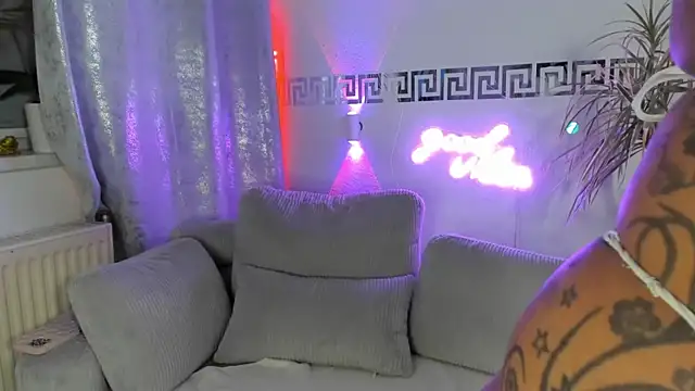 Snapshot of CocoSkyy chatting on 01-15-26, 02:53 CocoSkyy online show from 01-15-26, 02:53