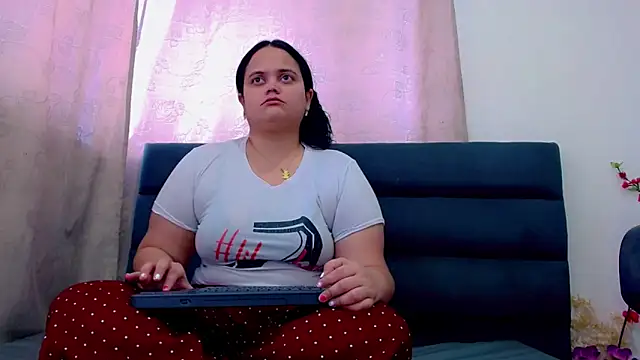 brunnette hot online show from 02-21-26, 12:29