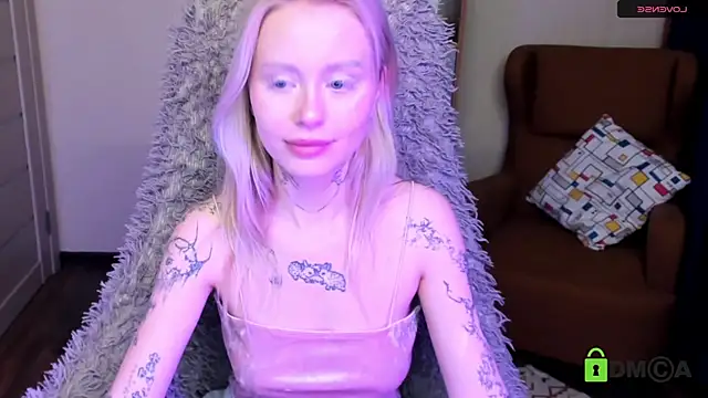 MalenaErnman online show from 12-22-24, 11:11