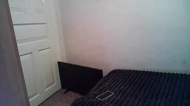 Snapshot of ElizaSwon chatting on 09-20-25, 04:01 ElizaSwon online show from 09-20-25, 04:01