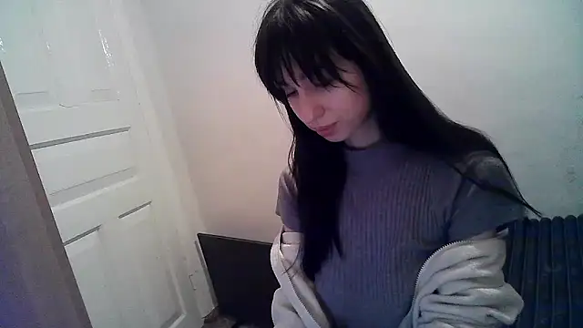 Snapshot of ElizaSwon chatting on 09-28-25, 03:52 ElizaSwon online show from 09-28-25, 03:52