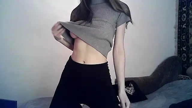 Snapshot of ElizaSwon chatting on 03-06-25, 04:17 ElizaSwon online show from 03-06-25, 04:17