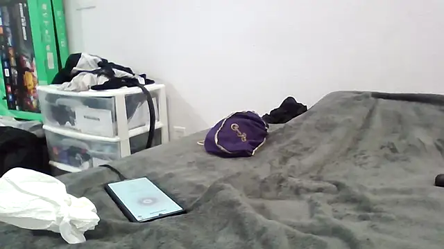 Iliketocooksquirt25 online show from 10-04-25, 01:01