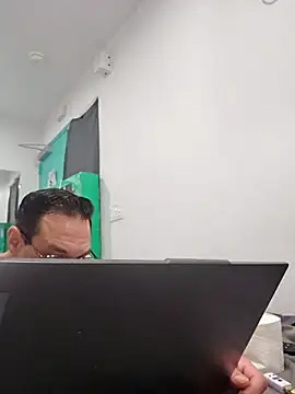 Iliketocooksquirt25 online show from 11-28-25, 11:43